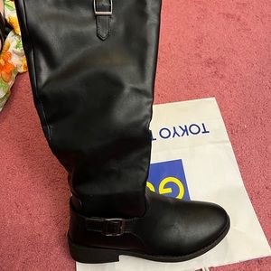 Charlotte Russe black boots